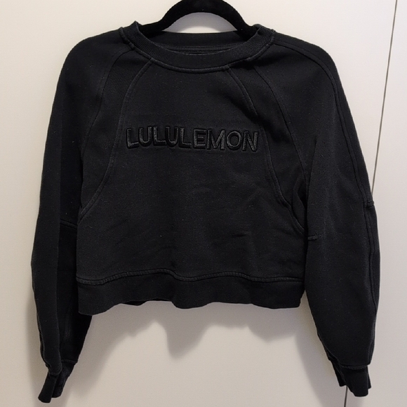 lululemon athletica Tops - lululemon athletica Black Cropped Sweatshirt